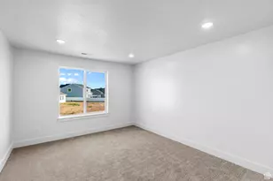 5389 W 3850 S, Hooper, UT 84315 - Photo 9