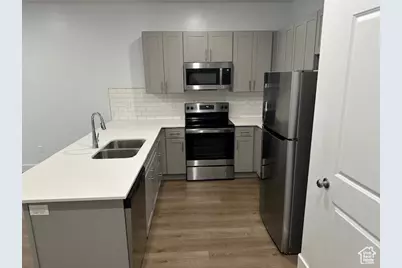 551 E 900 N, Ogden, UT 84404 - Photo 5