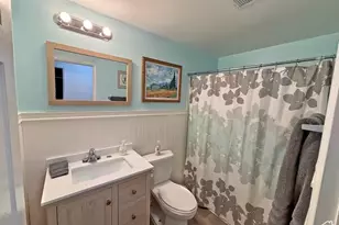 10499 S Carnation Dr, Sandy, UT 84094 - Photo 13