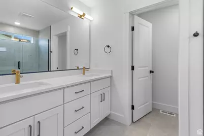 719 N 600 W #112, Tremonton, UT 84337 - Photo 43