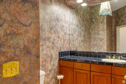 1681 E Lakeview Way, Ogden, UT 84403 - Photo 17