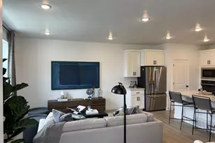 21 S Lunar Wy, Mapleton, UT 84664 - Photo 3