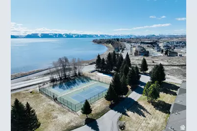 902 N Newburg #4, Garden City, UT 84028 - Photo 3