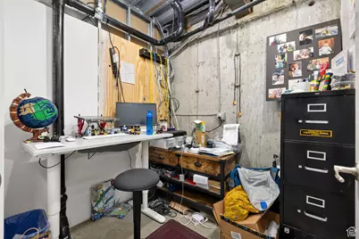 1086 W South Jordan Pkwy, South Jordan, UT 84095 - Photo 25