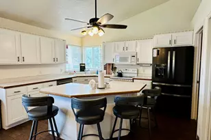 799 E Main St, Grantsville, UT 84029 - Photo 3