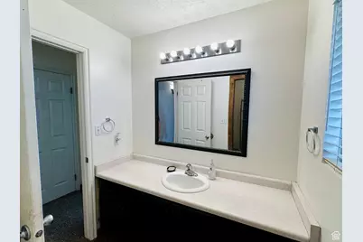 799 E Main St, Grantsville, UT 84029 - Photo 7