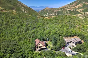 4436 E Kenbridge Ct, Salt Lake City, UT 84108 - Photo 3