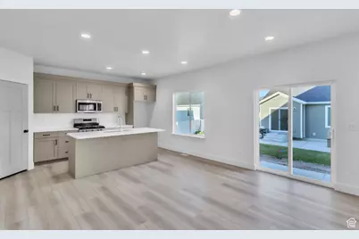 815 S 1300 #34 E, Spanish Fork, UT 84660 - Photo 5