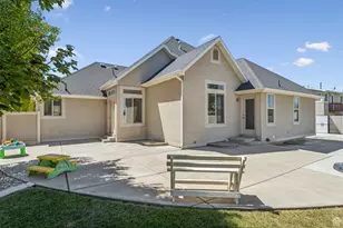 2136 W 2200 S, Syracuse, UT 84075 - Photo 27