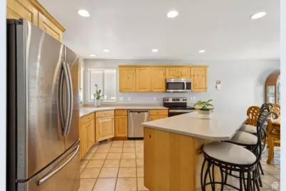 2136 W 2200 S, Syracuse, UT 84075 - Photo 7