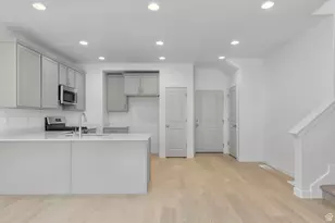 1826 N 3560 W, Lehi, UT 84043 - Photo 5