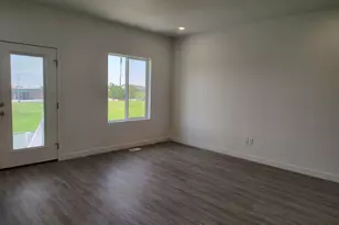 2065 N Loxley Dr, Tooele, UT 84074 - Photo 7