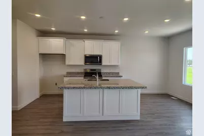 2065 N Loxley Dr, Tooele, UT 84074 - Photo 3