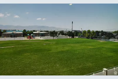 2065 N Loxley Dr, Tooele, UT 84074 - Photo 25
