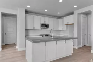 6747 N Desert Crk, Eagle Mountain, UT 84005 - Photo 11