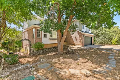 2316 E 1975 N, Layton, UT 84040 - Photo 55