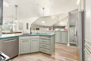 2316 E 1975 N, Layton, UT 84040 - Photo 37