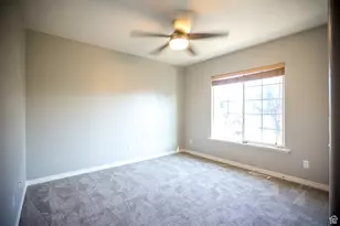 251 E Sunshine Dr, Saratoga Springs, UT 84045 - Photo 27