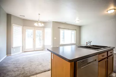 251 E Sunshine Dr, Saratoga Springs, UT 84045 - Photo 9