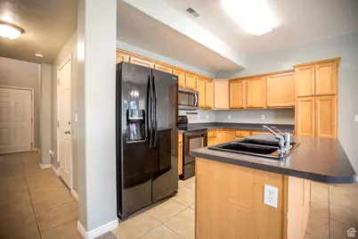 251 E Sunshine Dr, Saratoga Springs, UT 84045 - Photo 7