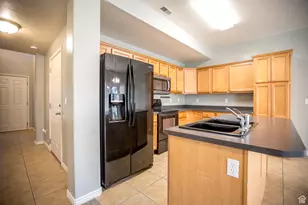 251 E Sunshine Dr, Saratoga Springs, UT 84045 - Photo 7