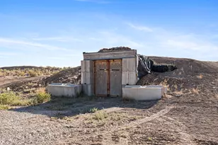 1040 W Center St, Hinckley, UT 84635 - Photo 45