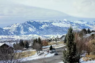 5652 E Porcupine Rdg Dr, Eden, UT 84310 - Photo 37