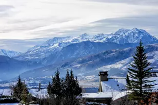 5652 E Porcupine Rdg Dr, Eden, UT 84310 - Photo 11