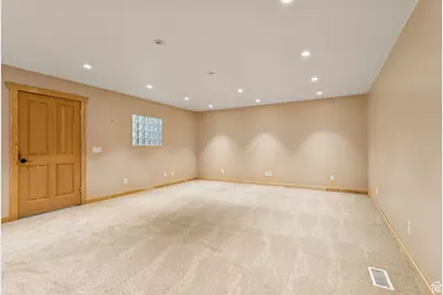 2614 E Tuxedo Cir, Cottonwood Heights, UT 84093 - Photo 61