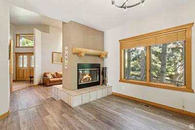 2614 E Tuxedo Cir, Cottonwood Heights, UT 84093 - Photo 13