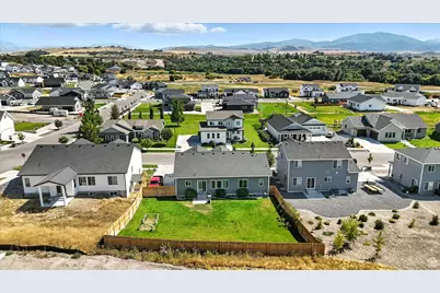 798 W 50 N, Hyrum, UT 84319 - Photo 41