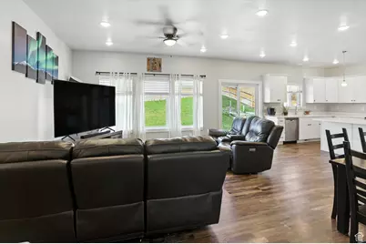 798 W 50 N, Hyrum, UT 84319 - Photo 5