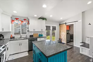 149 E Pioneer Ave, Sandy, UT 84070 - Photo 9