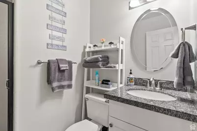 149 E Pioneer Ave, Sandy, UT 84070 - Photo 19