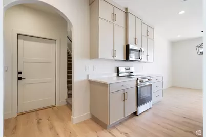 1037 W Rock View Drive Vw, Hurricane, UT 84737 - Photo 9