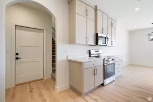 1037 W Rock View Dr View, Hurricane, UT 84737 - Photo 9