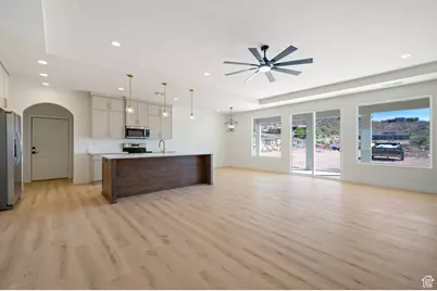 1037 W Rock View Drive Vw, Hurricane, UT 84737 - Photo 11