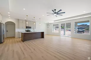 1037 W Rock View Dr View, Hurricane, UT 84737 - Photo 11