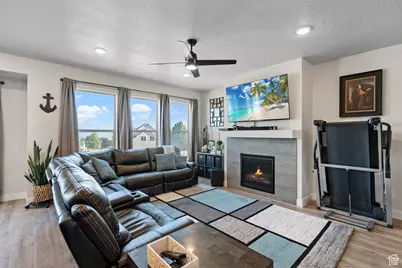 142 W Parkside Loop, Elk Ridge, UT 84651 - Photo 7