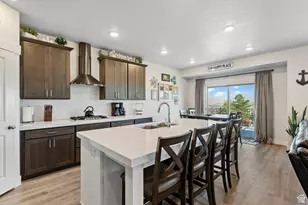 142 W Parkside Loop, Elk Ridge, UT 84651 - Photo 11