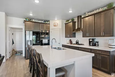 142 W Parkside Loop, Elk Ridge, UT 84651 - Photo 9