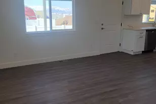 151 E 730 N, Tooele, UT 84074 - Photo 7