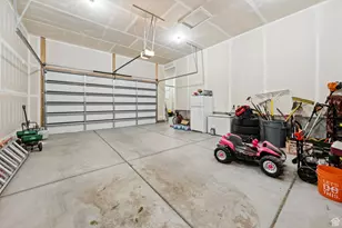 2044 S 4300 W, Taylor, UT 84401 - Photo 57