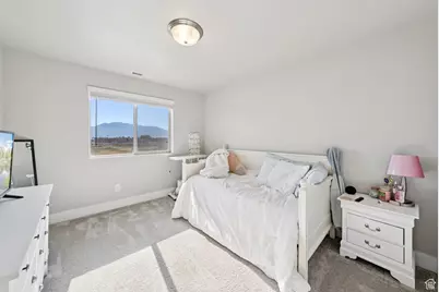 2044 S 4300 W, Taylor, UT 84401 - Photo 31