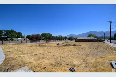1891 W Jordan Canal Rd, Taylorsville, UT 84129 - Photo 17