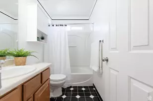 8559 S Sunrise Oak Dr W, West Jordan, UT 84081 - Photo 15