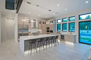 2222 E Walker Ln, Holladay, UT 84117 - Photo 11