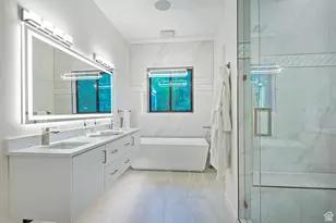 2222 E Walker Ln, Holladay, UT 84117 - Photo 21