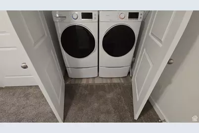 1048 E Scuttlebutt Ln, Saratoga Springs, UT 84045 - Photo 9