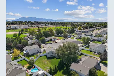 4635 S 2950 W, Roy, UT 84067 - Photo 5